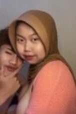 Baru Kenal Kakak CHubby Penjual Pulsa